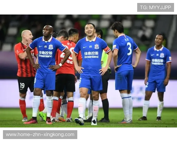 青岛西海岸边路拉扯成功,禁区风声鹤唳 青岛西海岸边路拉扯成功,禁区风声鹤唳